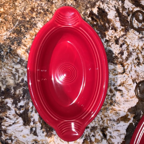 (4) Fiesta Ware Dishes (2) casserole (2) cups Scarlet Color - Picture 4 of 7